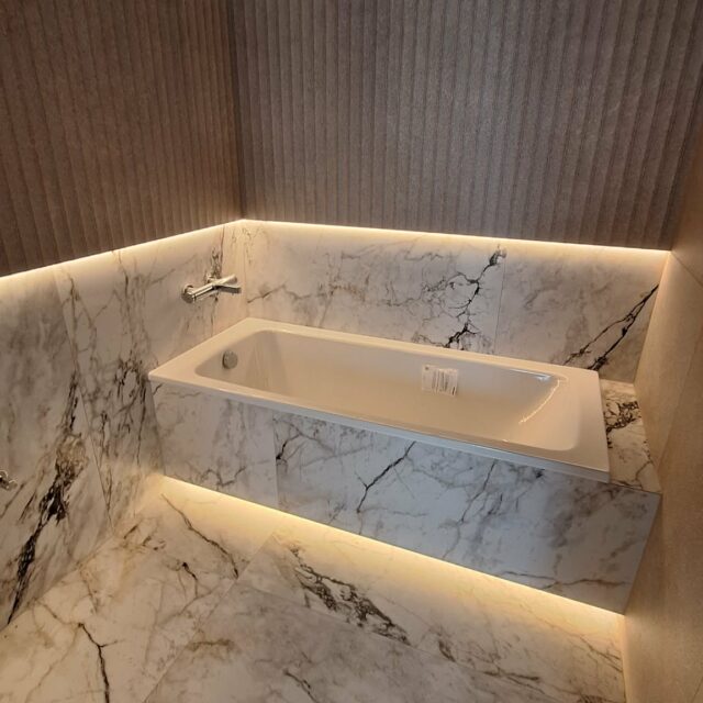 plytki łazienkowe wanna